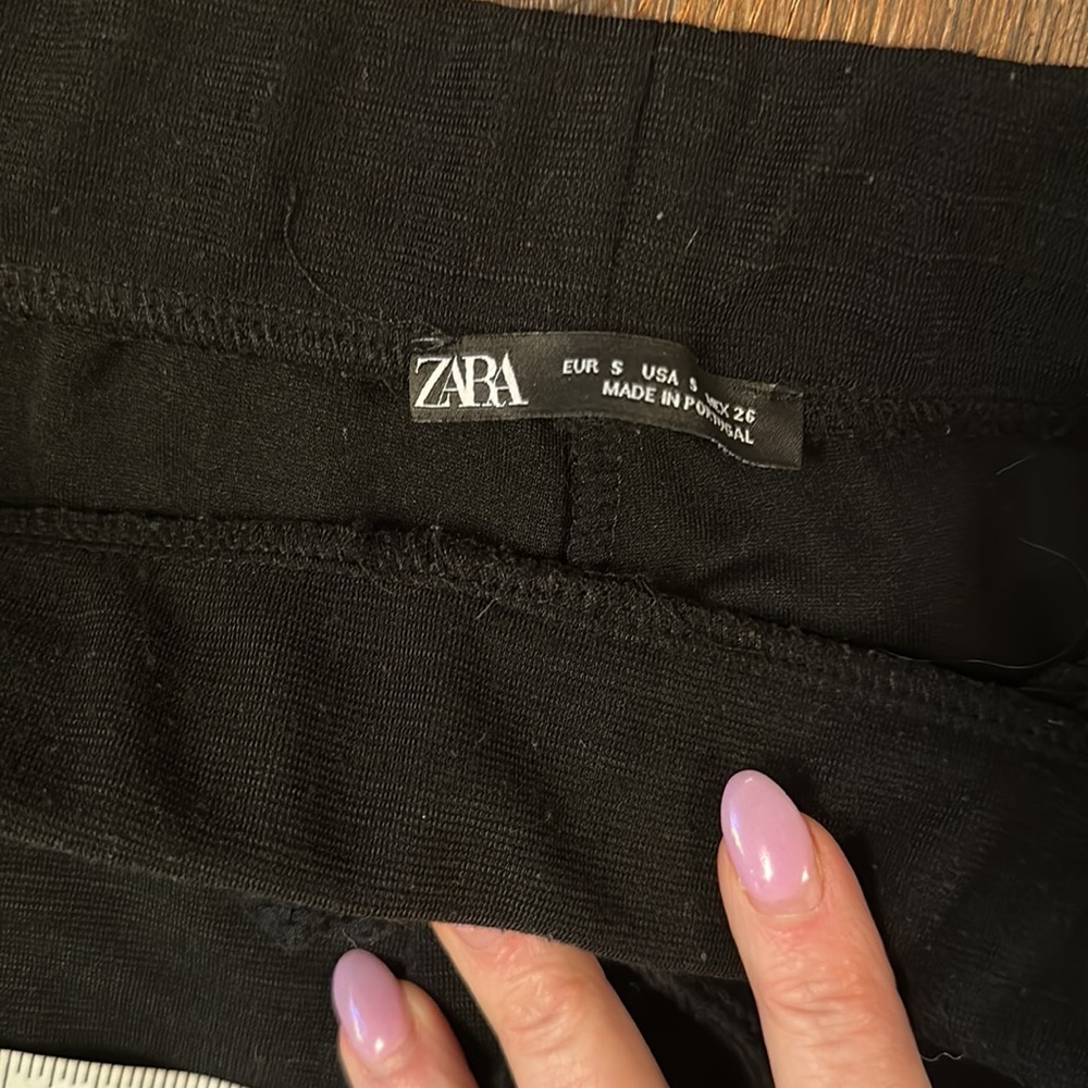 Zara Two Piece Black Pants and V-Neck Top - Picture 4 of 12